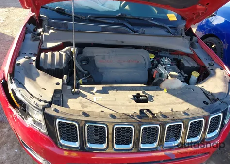 2019 Jeep Compass Limited 4X4 z USA, uszkodzony, nr VIN 3C4NJDCB7KT669699